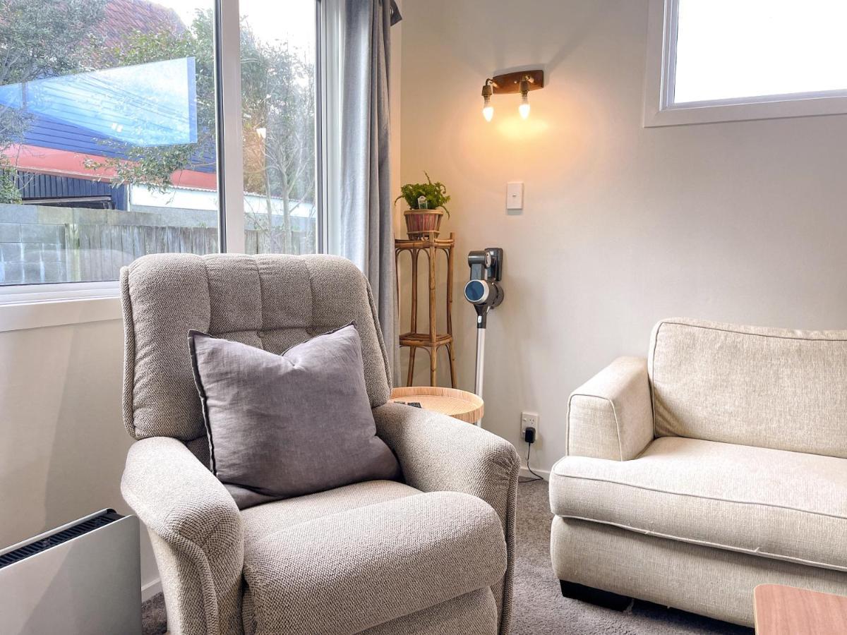 Cozy N Comfortable,5 Mins To Airport Villa Wellington Exterior photo